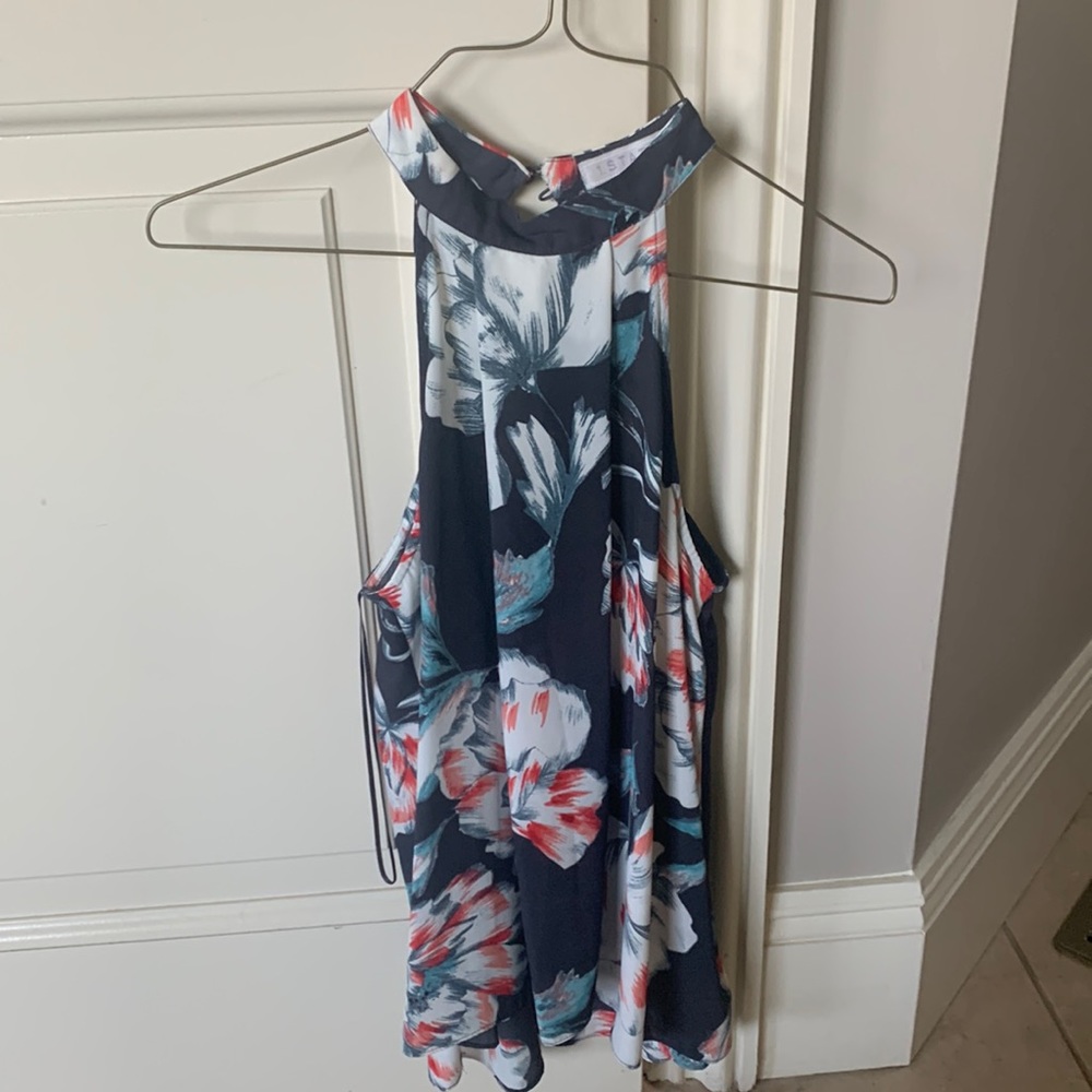 Sleeveless top
